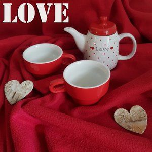 Sexy Egoiste heart teapot + 2 cups